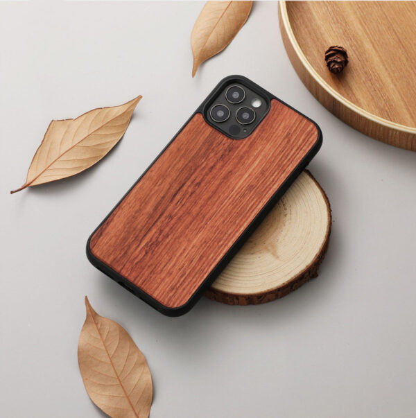 Magnetic Wooden Mobile Phone Case – Shatterproof Design - Image 4